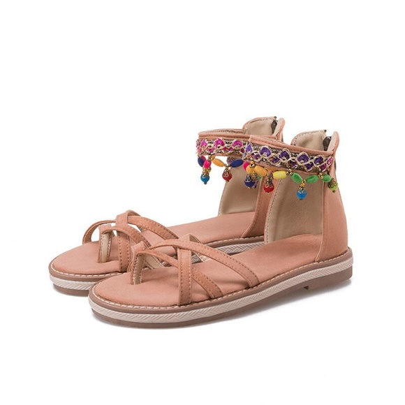 BRAND NEW Low Heels Sandals with Zipper - Picture 3 of 7